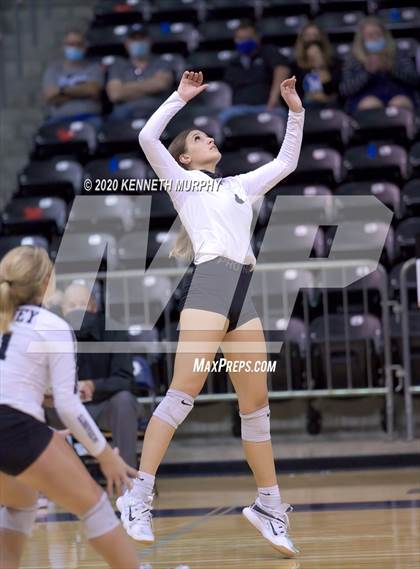 Thumbnail 3 in Midlothian vs Forney Playoff 5A Bi-District photogallery.