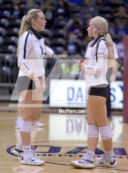 Thumbnail 2 in Midlothian vs Forney Playoff 5A Bi-District photogallery.