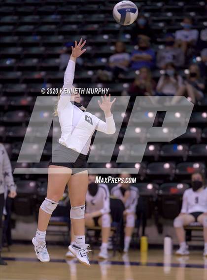 Thumbnail 1 in Midlothian vs Forney Playoff 5A Bi-District photogallery.