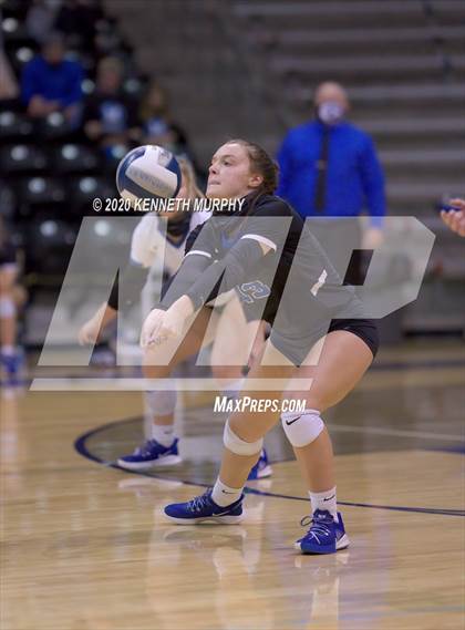 Thumbnail 1 in Midlothian vs Forney Playoff 5A Bi-District photogallery.