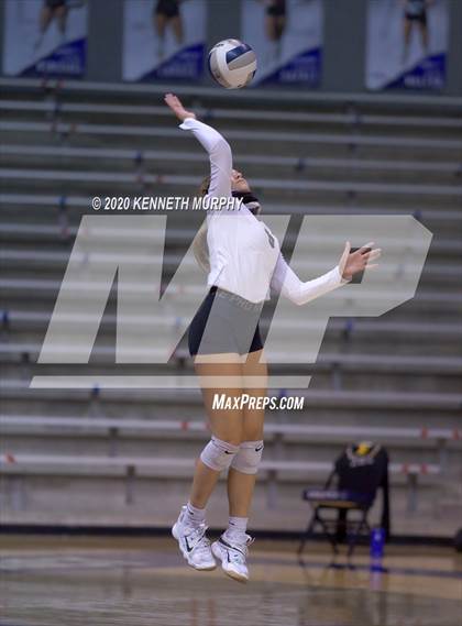 Thumbnail 3 in Midlothian vs Forney Playoff 5A Bi-District photogallery.