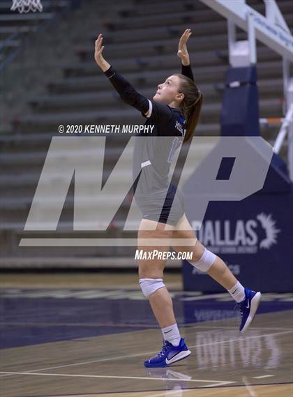 Thumbnail 2 in Midlothian vs Forney Playoff 5A Bi-District photogallery.