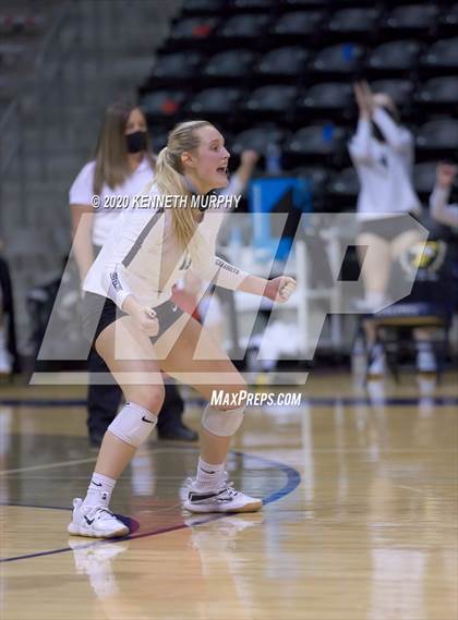 Thumbnail 3 in Midlothian vs Forney Playoff 5A Bi-District photogallery.