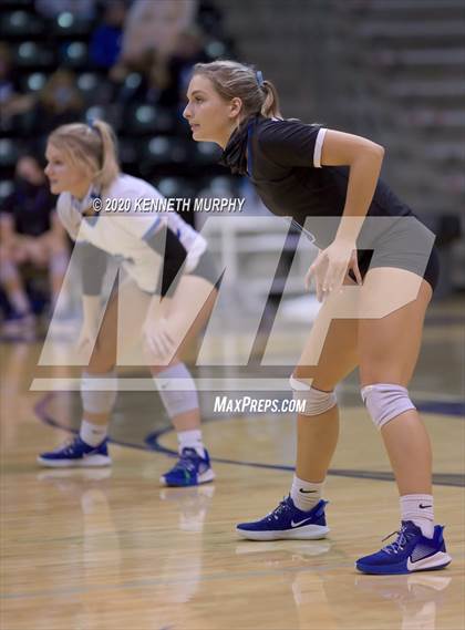 Thumbnail 1 in Midlothian vs Forney Playoff 5A Bi-District photogallery.