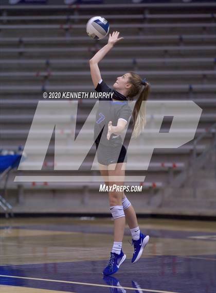 Thumbnail 1 in Midlothian vs Forney Playoff 5A Bi-District photogallery.
