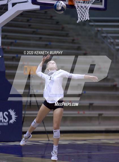 Thumbnail 1 in Midlothian vs Forney Playoff 5A Bi-District photogallery.