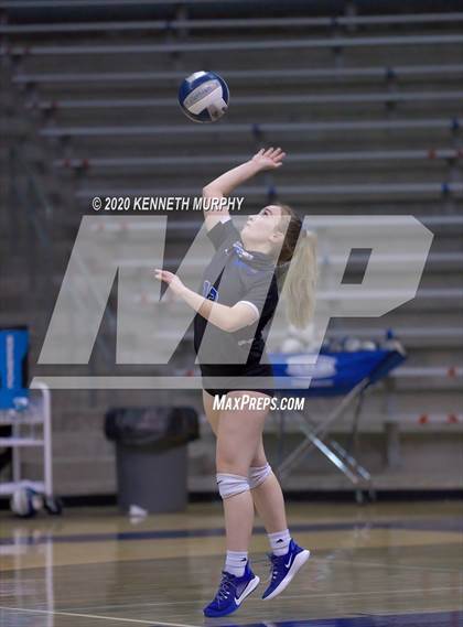 Thumbnail 1 in Midlothian vs Forney Playoff 5A Bi-District photogallery.