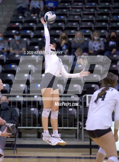 Thumbnail 1 in Midlothian vs Forney Playoff 5A Bi-District photogallery.