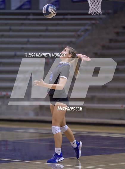 Thumbnail 2 in Midlothian vs Forney Playoff 5A Bi-District photogallery.