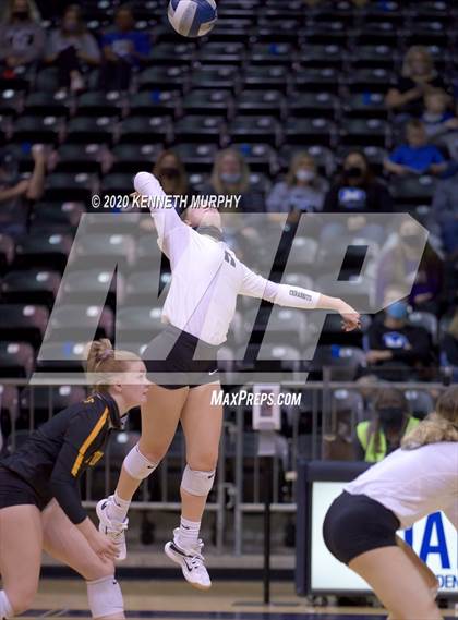Thumbnail 1 in Midlothian vs Forney Playoff 5A Bi-District photogallery.