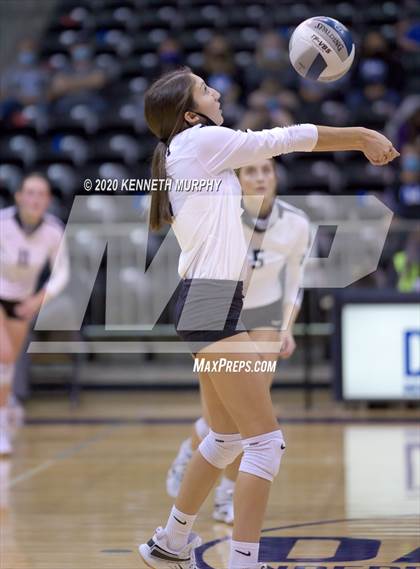 Thumbnail 1 in Midlothian vs Forney Playoff 5A Bi-District photogallery.