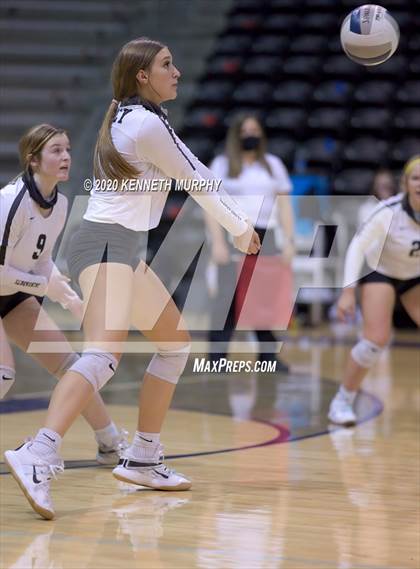 Thumbnail 1 in Midlothian vs Forney Playoff 5A Bi-District photogallery.
