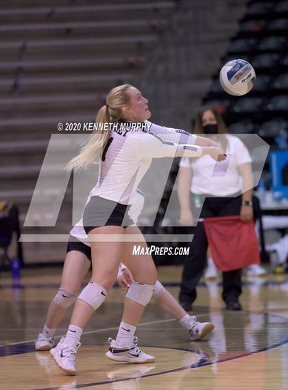 Thumbnail 1 in Midlothian vs Forney Playoff 5A Bi-District photogallery.