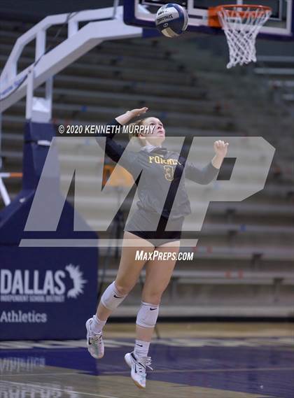 Thumbnail 1 in Midlothian vs Forney Playoff 5A Bi-District photogallery.