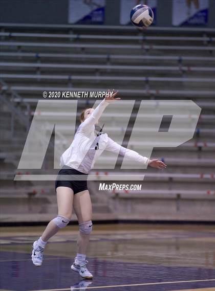 Thumbnail 1 in Midlothian vs Forney Playoff 5A Bi-District photogallery.