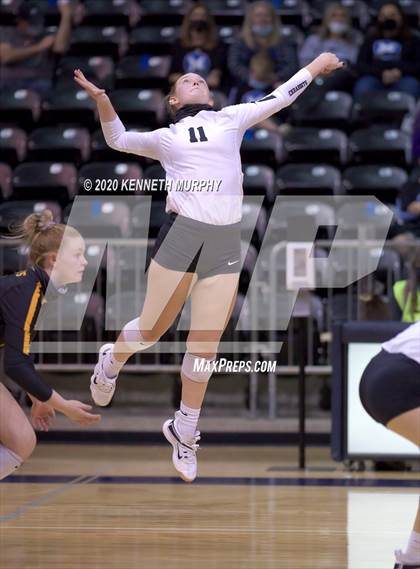 Thumbnail 3 in Midlothian vs Forney Playoff 5A Bi-District photogallery.
