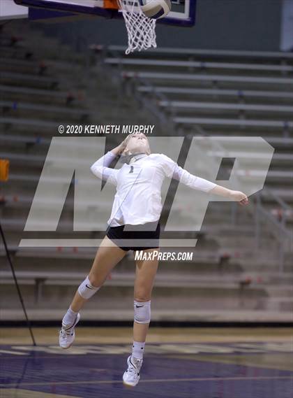 Thumbnail 2 in Midlothian vs Forney Playoff 5A Bi-District photogallery.