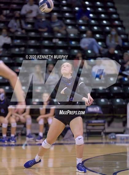 Thumbnail 2 in Midlothian vs Forney Playoff 5A Bi-District photogallery.