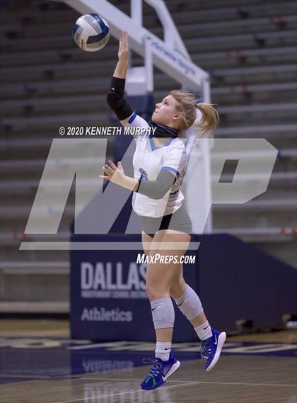Thumbnail 3 in Midlothian vs Forney Playoff 5A Bi-District photogallery.