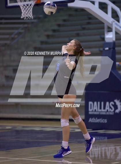 Thumbnail 2 in Midlothian vs Forney Playoff 5A Bi-District photogallery.