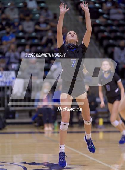 Thumbnail 1 in Midlothian vs Forney Playoff 5A Bi-District photogallery.