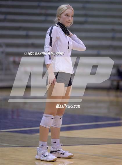 Thumbnail 3 in Midlothian vs Forney Playoff 5A Bi-District photogallery.