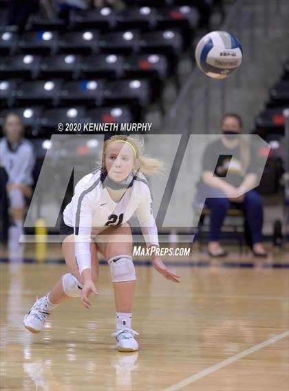 Thumbnail 1 in Midlothian vs Forney Playoff 5A Bi-District photogallery.