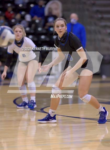 Thumbnail 3 in Midlothian vs Forney Playoff 5A Bi-District photogallery.