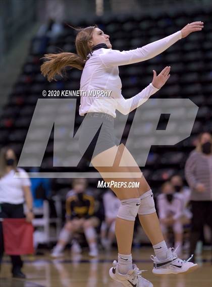 Thumbnail 1 in Midlothian vs Forney Playoff 5A Bi-District photogallery.