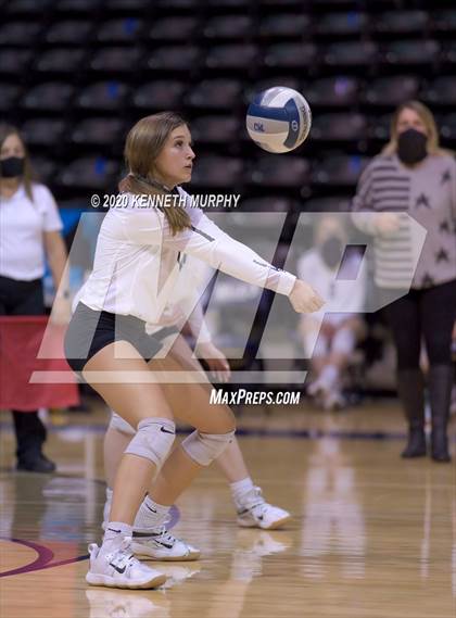 Thumbnail 2 in Midlothian vs Forney Playoff 5A Bi-District photogallery.