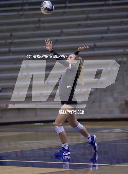 Thumbnail 3 in Midlothian vs Forney Playoff 5A Bi-District photogallery.