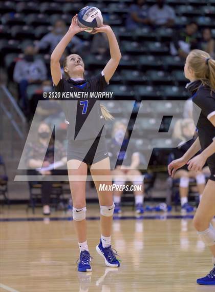 Thumbnail 3 in Midlothian vs Forney Playoff 5A Bi-District photogallery.