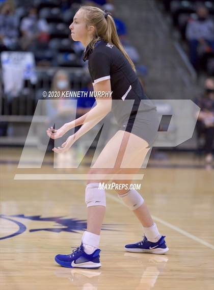 Thumbnail 1 in Midlothian vs Forney Playoff 5A Bi-District photogallery.