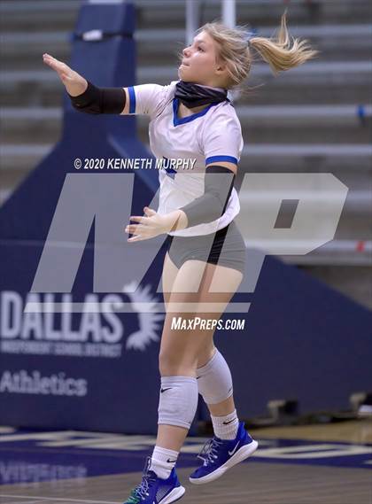 Thumbnail 2 in Midlothian vs Forney Playoff 5A Bi-District photogallery.