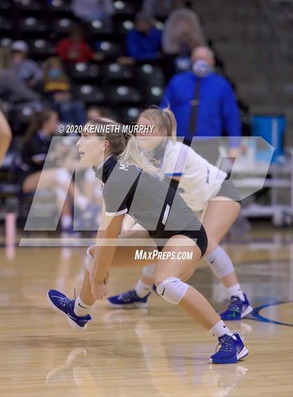 Thumbnail 1 in Midlothian vs Forney Playoff 5A Bi-District photogallery.