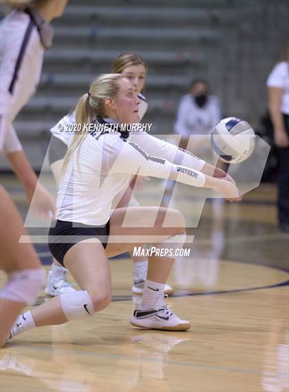 Thumbnail 3 in Midlothian vs Forney Playoff 5A Bi-District photogallery.