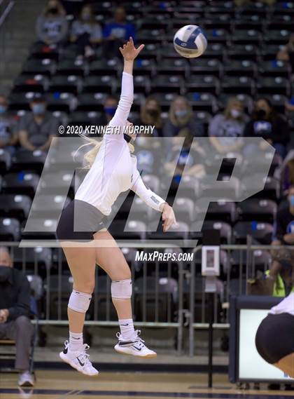 Thumbnail 1 in Midlothian vs Forney Playoff 5A Bi-District photogallery.