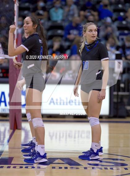 Thumbnail 2 in Midlothian vs Forney Playoff 5A Bi-District photogallery.