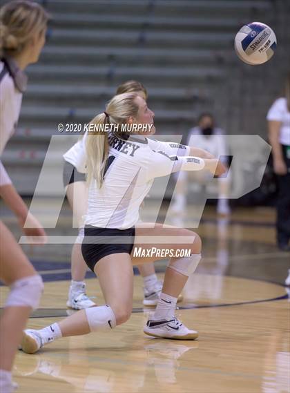 Thumbnail 1 in Midlothian vs Forney Playoff 5A Bi-District photogallery.