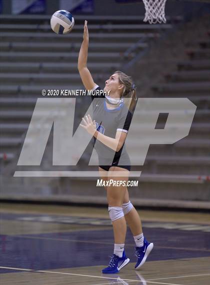 Thumbnail 1 in Midlothian vs Forney Playoff 5A Bi-District photogallery.