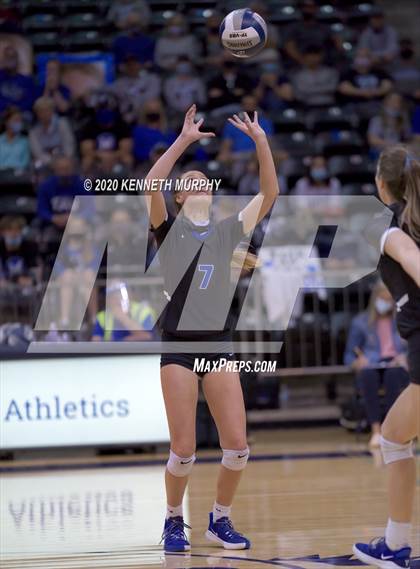 Thumbnail 1 in Midlothian vs Forney Playoff 5A Bi-District photogallery.