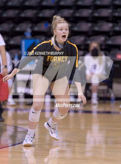 Thumbnail 2 in Midlothian vs Forney Playoff 5A Bi-District photogallery.
