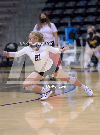 Thumbnail 3 in Midlothian vs Forney Playoff 5A Bi-District photogallery.