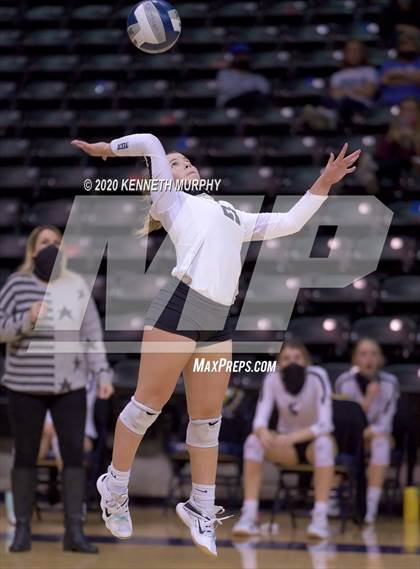 Thumbnail 3 in Midlothian vs Forney Playoff 5A Bi-District photogallery.