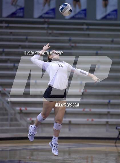 Thumbnail 2 in Midlothian vs Forney Playoff 5A Bi-District photogallery.