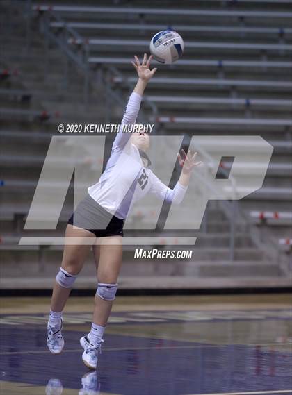 Thumbnail 1 in Midlothian vs Forney Playoff 5A Bi-District photogallery.