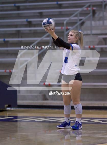 Thumbnail 1 in Midlothian vs Forney Playoff 5A Bi-District photogallery.