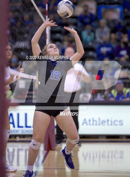 Thumbnail 3 in Midlothian vs Forney Playoff 5A Bi-District photogallery.