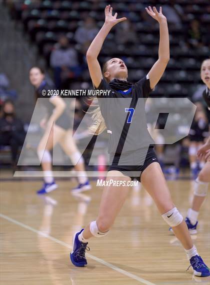 Thumbnail 1 in Midlothian vs Forney Playoff 5A Bi-District photogallery.