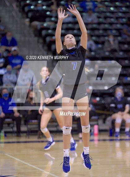 Thumbnail 1 in Midlothian vs Forney Playoff 5A Bi-District photogallery.